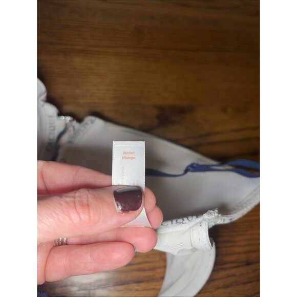 CACIQUE Size 38C Multicolor Boost Plunge Underwire Bra - Picture 5 of 5